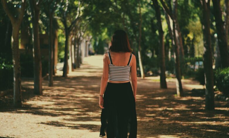 Mujer sonriente y saludable en la menopausia