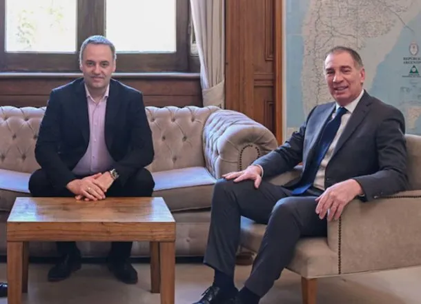 Diego Santilli y Javier Milei en reunión