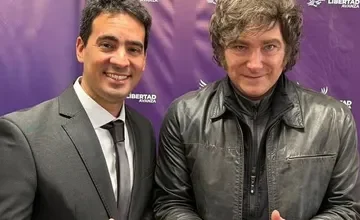 Adrián Ravier hablando sobre política económica en Argentina