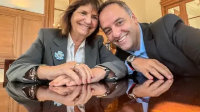 Patricia Bullrich y Manuel Adorni en el centro de la tormenta política