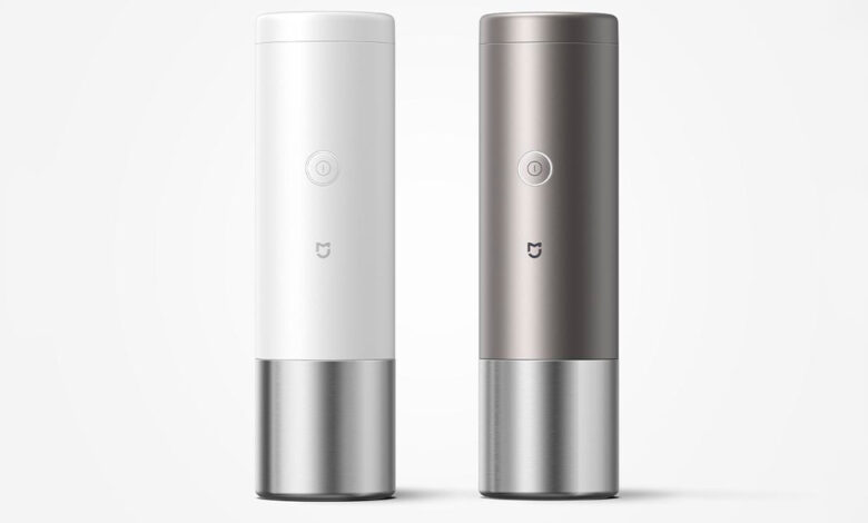 Imagen de la cafetera portátil de Xiaomi en acción