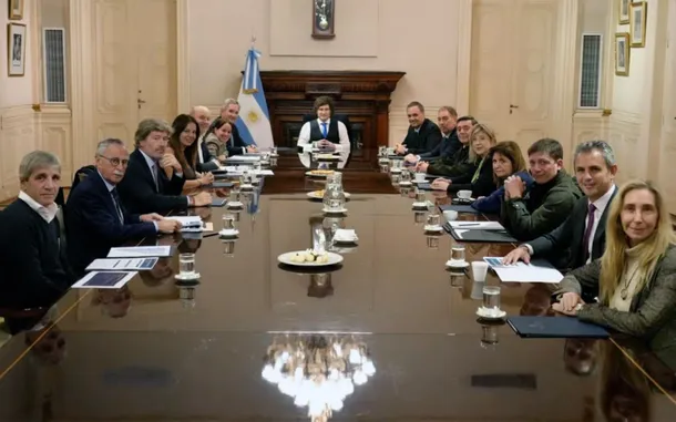 Javier Milei anuncia la fusión del Ministerio del Interior con la Jefatura de Gabinete