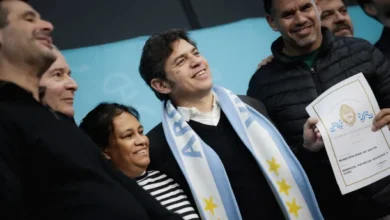 Axel Kicillof hablando en una conferencia de prensa
