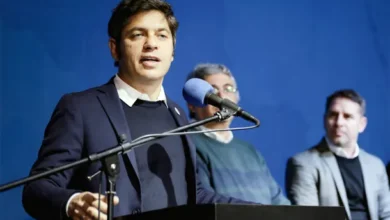 Axel Kicillof durante un discurso público