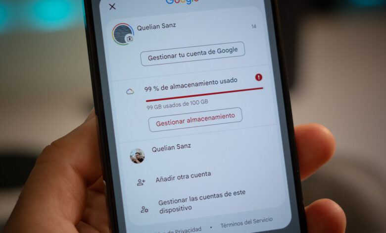 Imagen de una nube con un signo de advertencia sobre el límite de almacenamiento