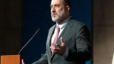 Políticos y funcionarios públicos