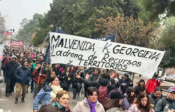 Kristalina Georgieva en una reunión con el presidente Javier Milei
