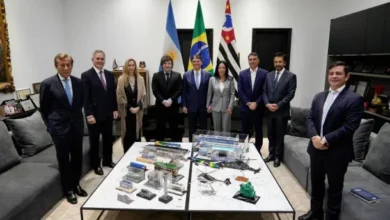 Presidente de Argentina y senador brasileño en reunión
