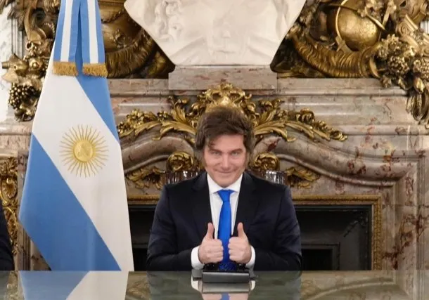 Imagen de Javier Milei anunciando reformas en el Banco Central