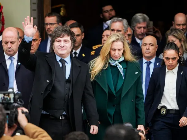 Reunión de Gabinete en la Casa Rosada para discutir la reforma del Banco Central