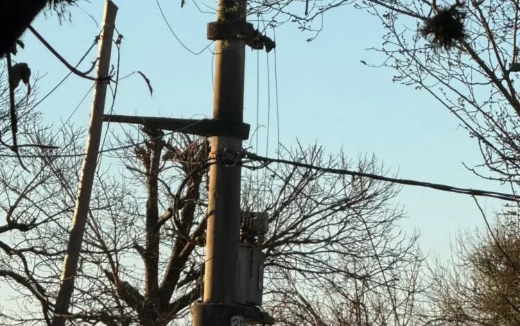 Vecinos de Parque San Antonio en la oscuridad debido al apagón