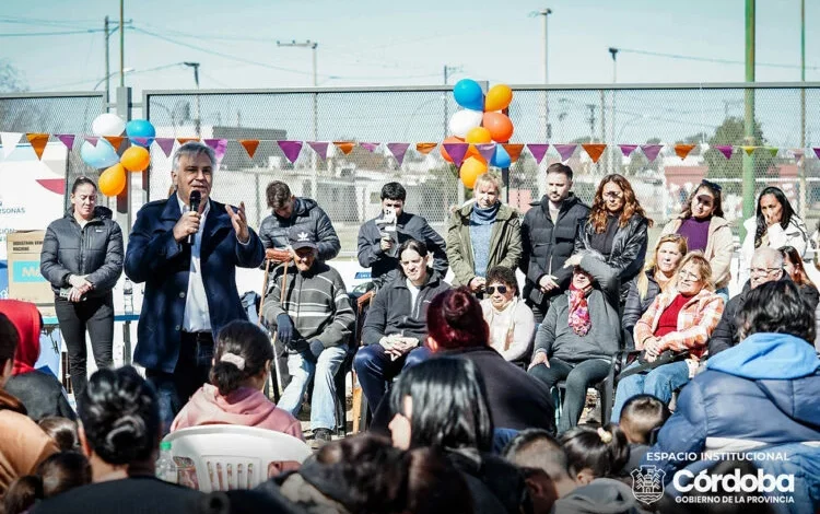 Inauguración de espacios comunitarios renovados en Ciudad Ampliación Cabildo