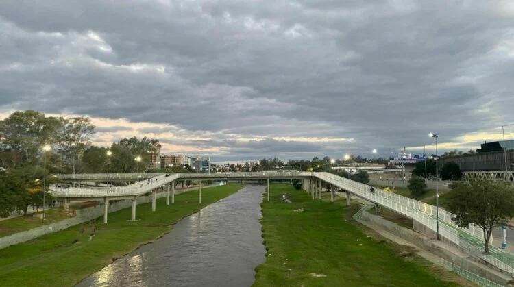 Imagen de un cielo nublado en Córdoba con tormentas