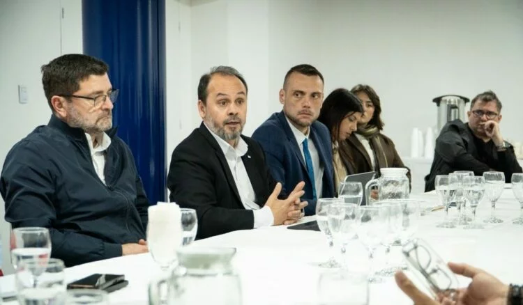 Reunión de la Unidad Ejecutora Mixta en el EMFyC revisando habilitaciones nocturnas
