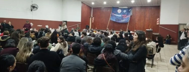 Reunión del Tribunal Superior de Justicia de Córdoba anunciando propuesta salarial