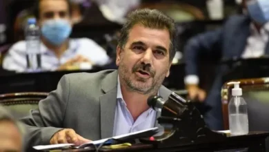 El presidente Javier Milei y el líder del PRO, Cristian Ritondo, durante una reunión para discutir la reforma del Banco Central