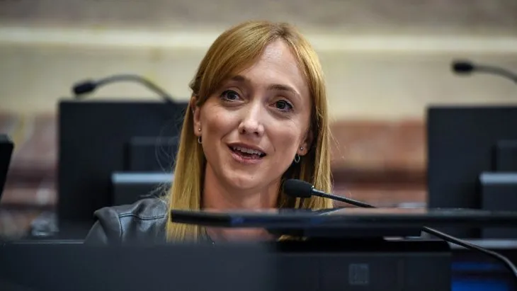 Senadora Anabel Fernández Sagasti en una sesión del Senado