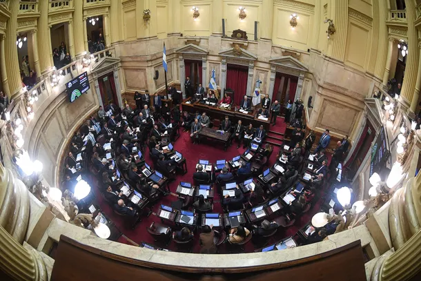 Familias inquilinas protestando contra el proyecto de desalojo exprés