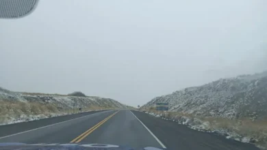 Camino de Altas Cumbres cubierto de nieve y hielo tras la tormenta