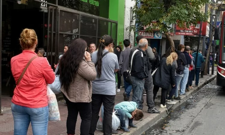 Asamblea de la UTA bloqueando la punta de línea en la sede de TAMSE, Córdoba