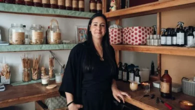 Yamila Cicaré presentando Almacén de Velas by Usha en el programa de incubación del Club de Emprendedores