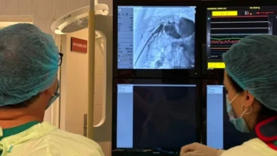 Niña de 2 años recibiendo derivación biliar percutánea en Hospital Córdoba