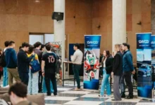 Estudiantes visitando fábricas en Villa María durante el Industrialazo 2026