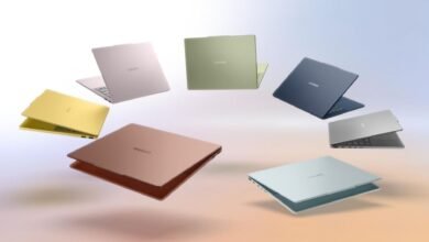 Portátil Lenovo IdeaPad Vibe de 14 pulgadas en tono azul eléctrico con chasis metálico