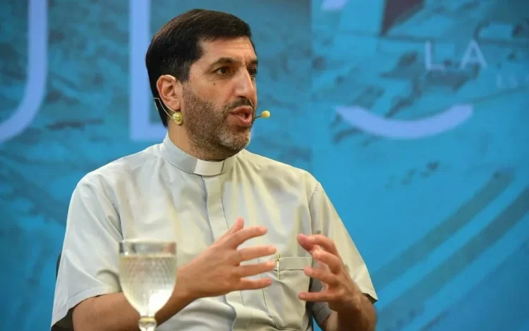 Munir Bracco, sacerdote cordobés, advierte sobre la ludopatía como pandemia silenciosa
