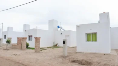 Entrega de escrituras y apertura del polideportivo en Quilino, Ischilín